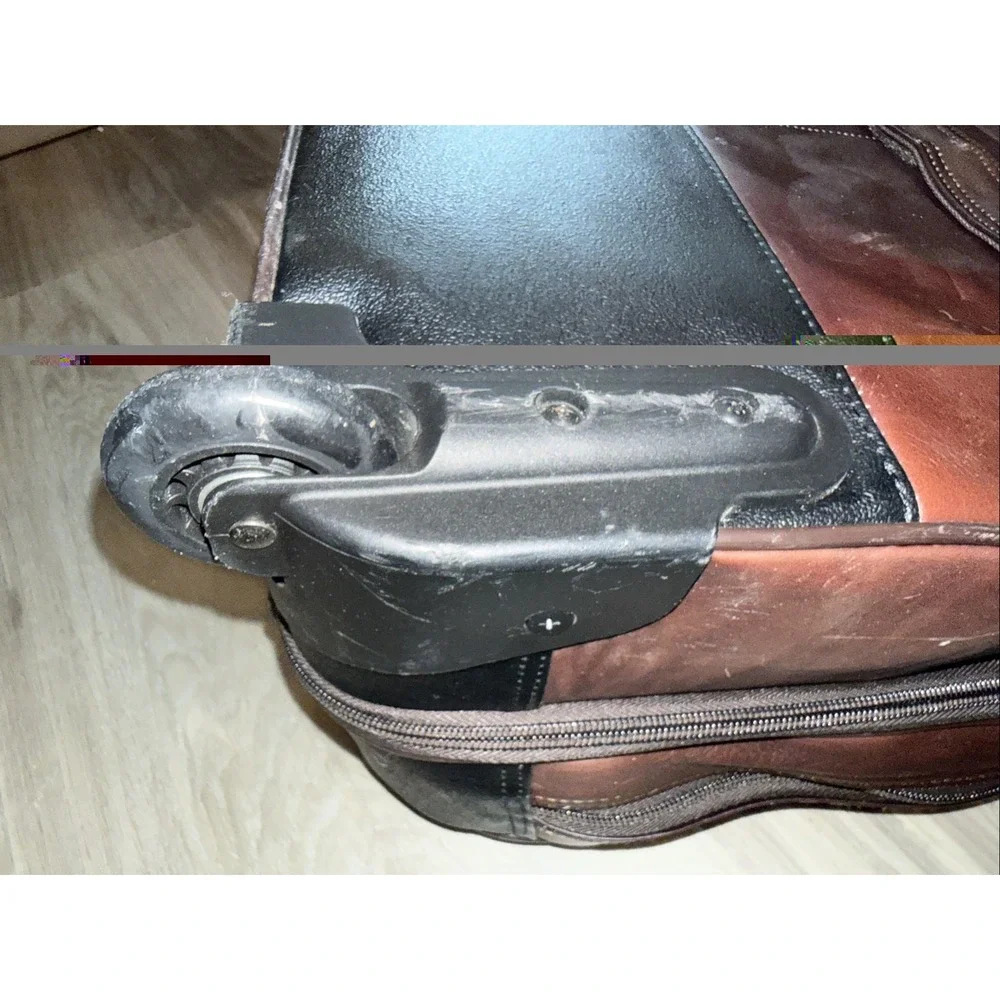 Kenneth Cole Reaction‎ Leather Rolling Briefcase Brown Zippered Laptop